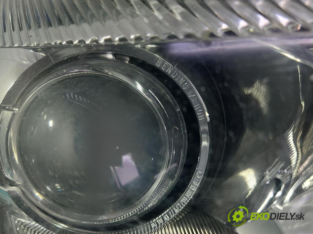 Skoda Octavia II 2004-2013 2.0 TDI 170 HP manual 125 kW 1968 cm3 5- Reflektor: pravý 1Z1941016G (Svetlo predné pravé)