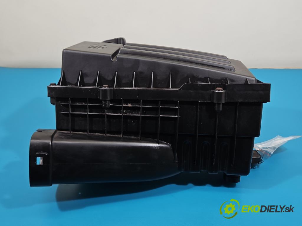 Skoda Octavia II 2004-2013 2.0 TDI 170 HP manual 125 kW 1968 cm3 5- obal filtra vzduchu 3C0129607BC (Obal vzduchového filtra)