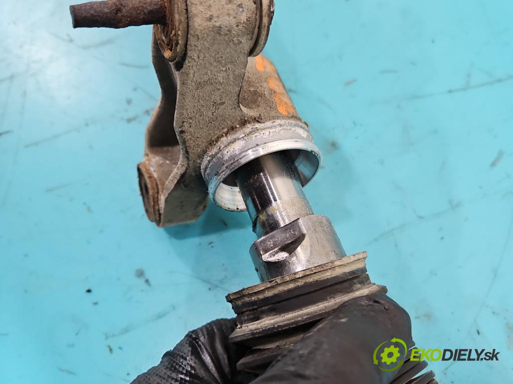 Toyota Corolla E12 2001-2009 1.4 vvti 97KM manual 71 kW 1398 cm3 5- Ozubené kolo: volant