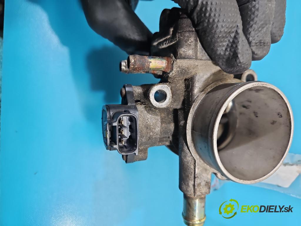 Toyota Corolla E12 2001-2009 1.4 vvti 97KM manual 71 kW 1398 cm3 5- klapka 22210-0D090 (Škrtiaca klapka)