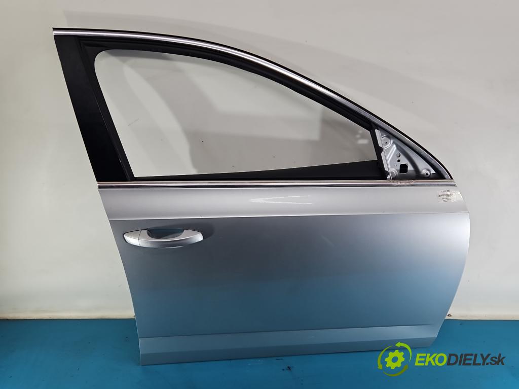 Skoda Octavia III 2013- 1.6 TDI 110 hp manual 81 kW 1598 cm3 5- dveře přední pravé  (Klika dveří ostatní)