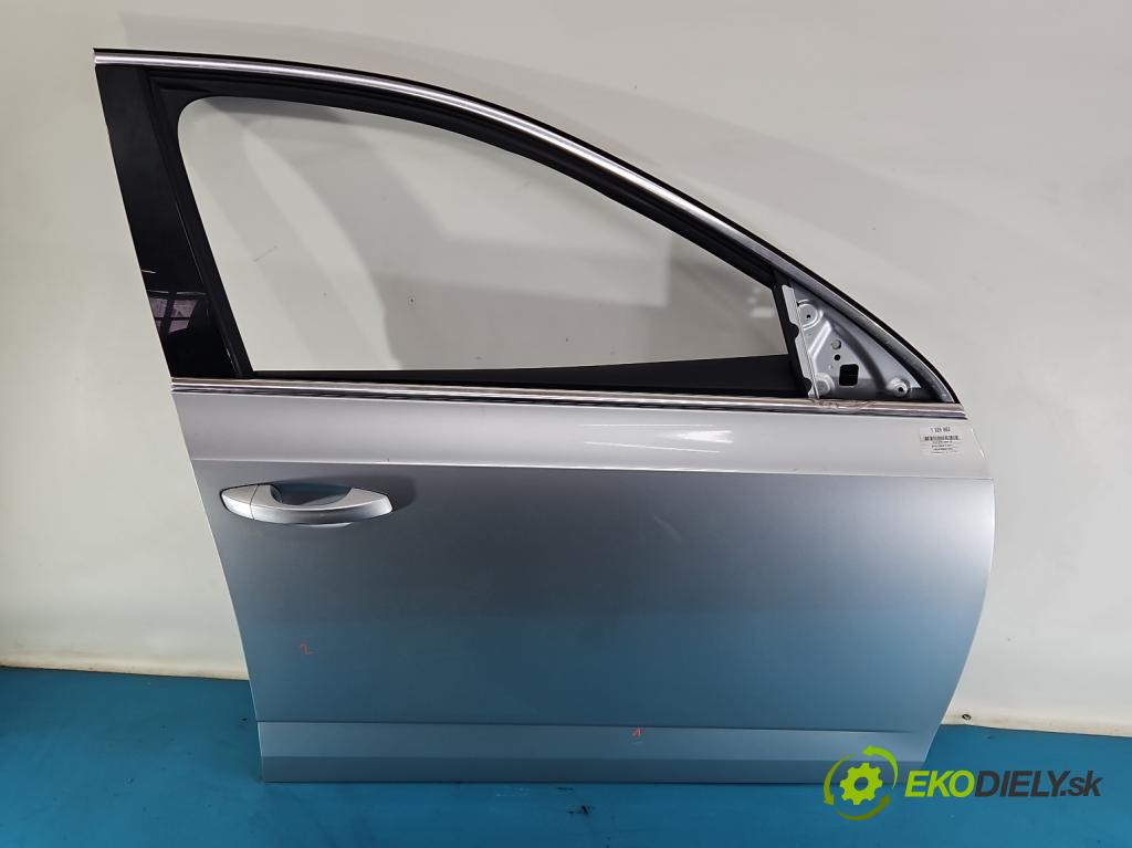 Skoda Octavia III 2013- 1.6 TDI 110 hp manual 81 kW 1598 cm3 5- dveře přední pravé  (Klika dveří ostatní)
