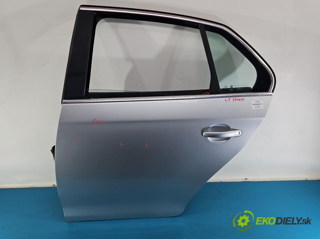 Vw Jetta V 2005-2010 2.0 tdi 140 hp manual 103 kW 1968 cm3 4- dveře zadní levé  (Klika dveří ostatní)
