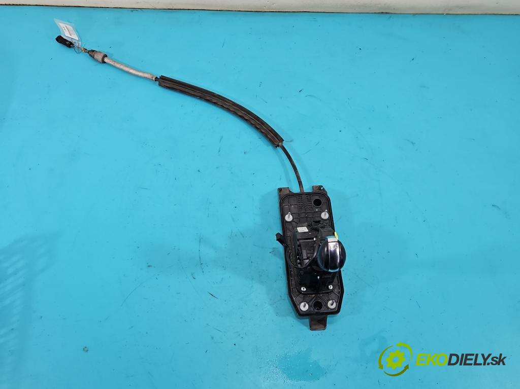 Vw Passat B7 2010-2014 2.0 TSI 211KM automatic 155 kW 1984 cm3 5- Páka: Změny: stupeň,rýchlosť 3C1713025S (Rýchlostná páka (kulisa))