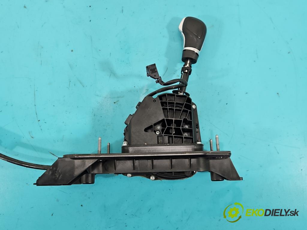 Vw Passat B7 2010-2014 2.0 TSI 211KM automatic 155 kW 1984 cm3 5- Páka: Změny: stupeň,rýchlosť 3C1713025S (Rýchlostná páka (kulisa))