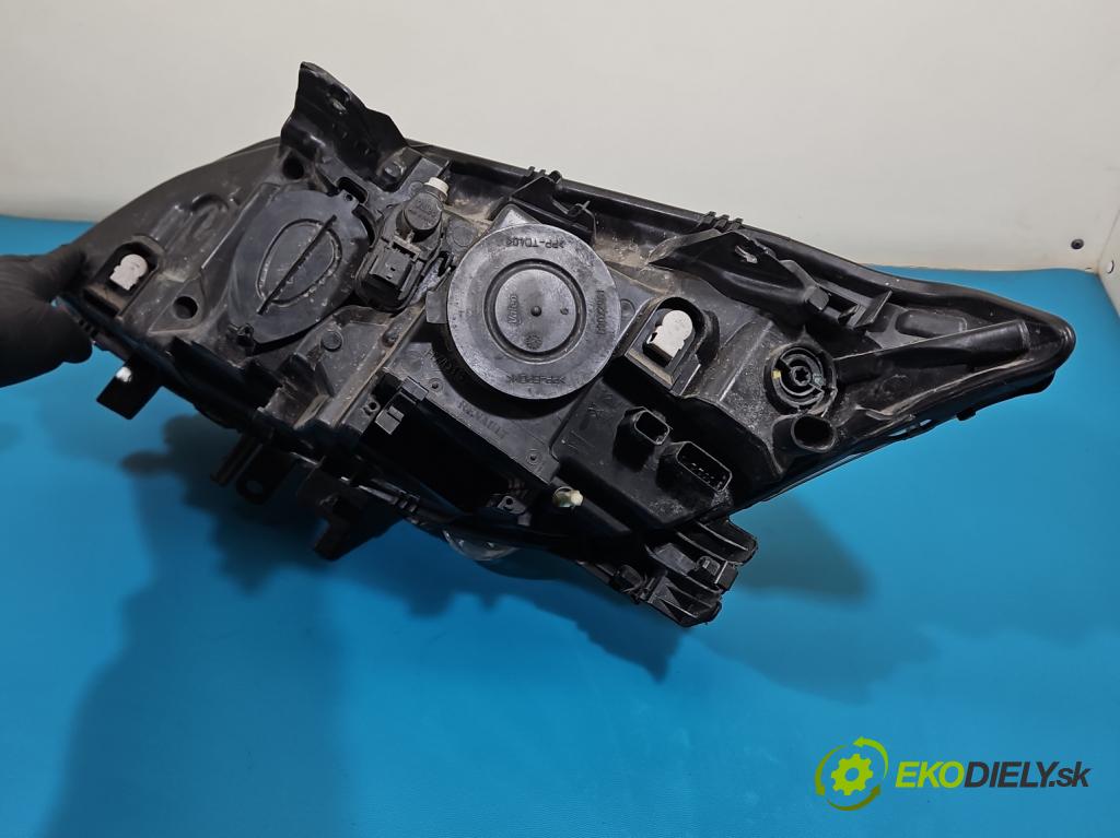 Renault Laguna III 2007-2015 2.0 16V 140 HP manual 103 kW 1997 cm3 5- Reflektor: pravý 260100038R (Svetlo predné pravé)
