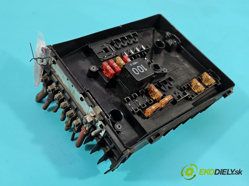 Vw Tiguan I 2007-2016 2.0 TDI 140 HP automatic 103 kW 1968 cm3 5- skrinka poistka 094512637-E (Poistková skrinka)