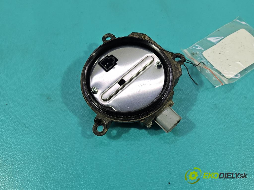 Infiniti QX50 2013-2015 3.7 V6 320KM automatic 235 kW 3696 cm3 5- střídač: xenon  (Riadiaca jednotka xenónu)