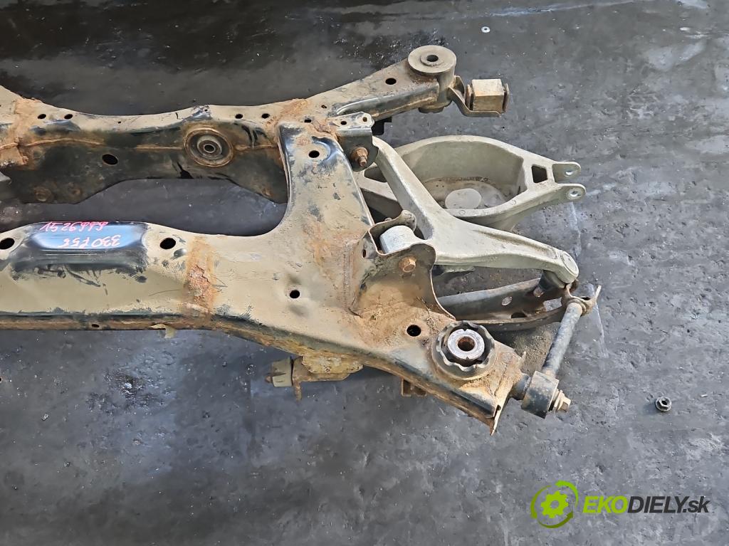 Infiniti QX50 2013-2015 3.7 V6 320KM automatic 235 kW 3696 cm3 5- zadní výztuha  (Zadní výztuha)