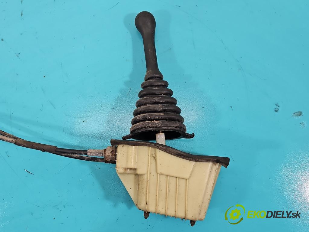 Fiat Seicento 0.9 39 HP manual 29 kW 899 cm3 3- Páka: Změny: stupeň,rýchlosť  (Rýchlostná páka (kulisa))