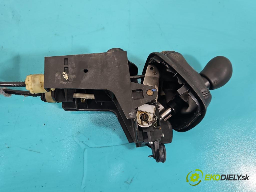 Renault Scenic II 2003-2009 2.0b 135 HP manual 99 kW 1998 cm3 5- Páka: Změny: stupeň,rýchlosť 8200319068 (Rýchlostná páka (kulisa))