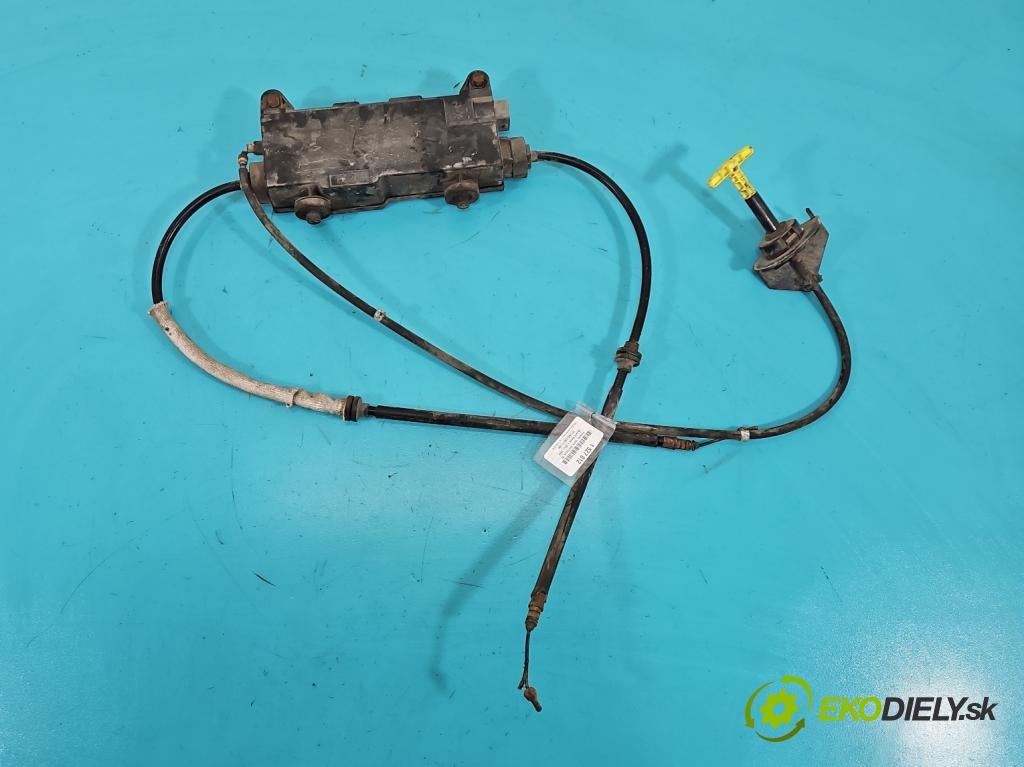 Renault Scenic II 2003-2009 2.0b 135 HP manual 99 kW 1998 cm3 5- Brzda manuál: elektrický: 8200396850 (Ručná brzda)