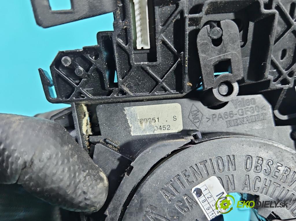 Renault Scenic II 2003-2009 2.0b 135 HP manual 99 kW 1998 cm3 5- prepínač komplex: 8200127727 (Prepínacie páčky pod volantom)