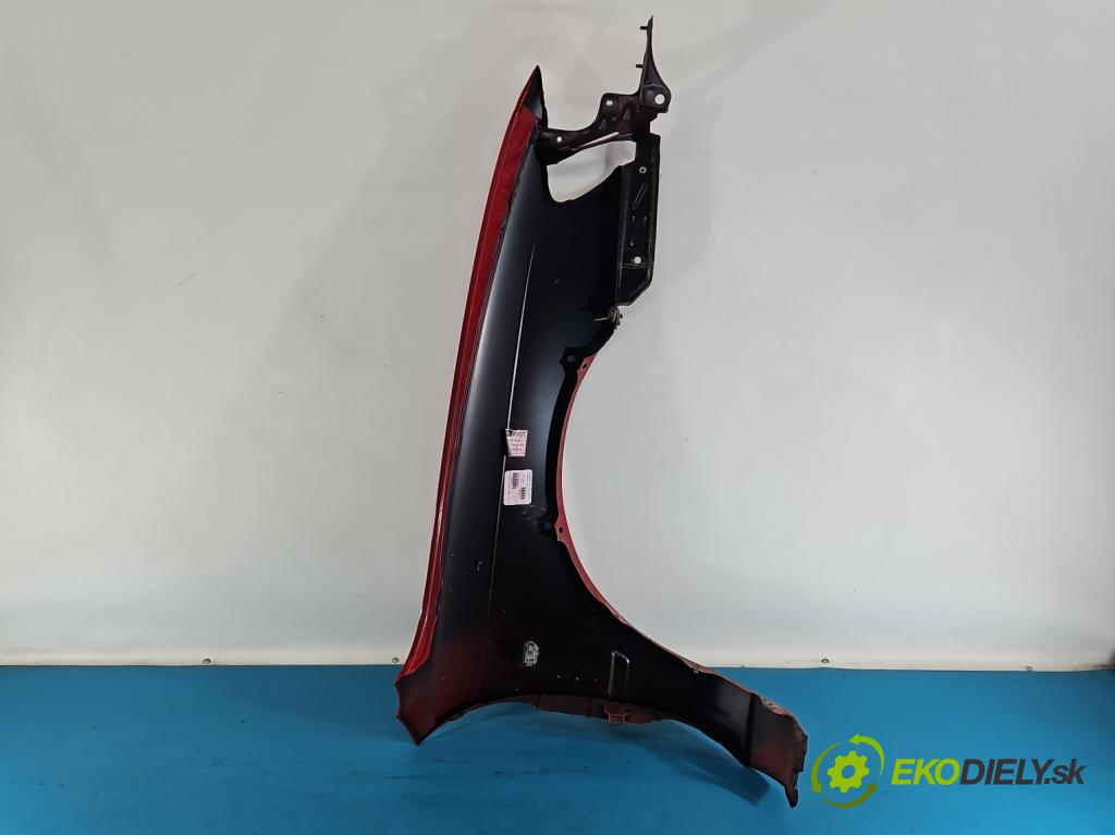 Toyota Corolla E10 1.4 16v 88 HP manual 65 kW 1332 cm3 3- blatník predné ľavý  (Blatník predný ľavý)