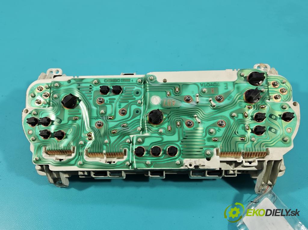 Toyota Corolla E10 1.4 16v 88 HP manual 65 kW 1332 cm3 3- prístrojovka/ budíky 83800-12100 (Prístrojová doska)