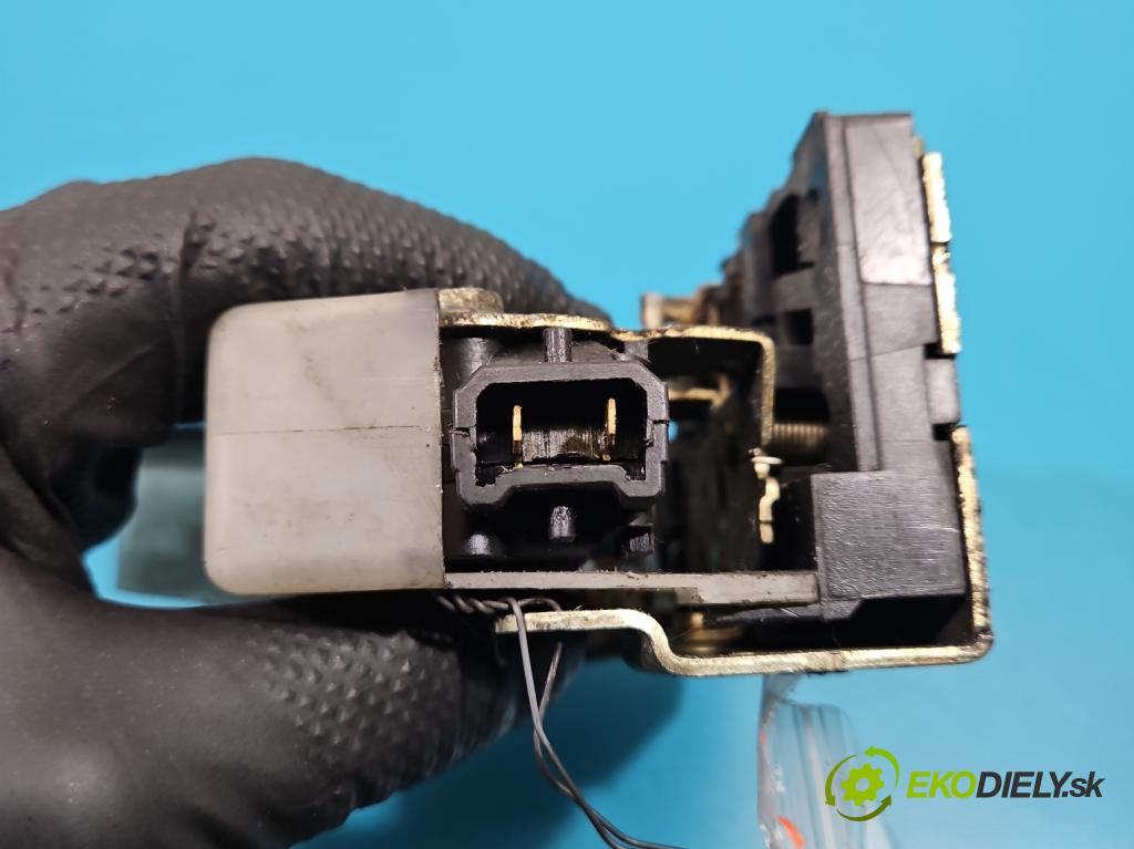 Renault Espace III 1997-2003 2.0 16v 140 HP manual 103 kW 1998 cm3 5- zámok predné ľavý