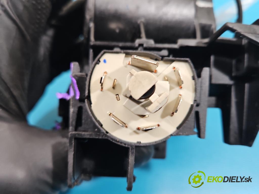 Opel Astra II 1998-2009 2.0 dtl 82 HP manual 60 kW 1998 cm3 5- Spínačka  (Spínacia skrinka)