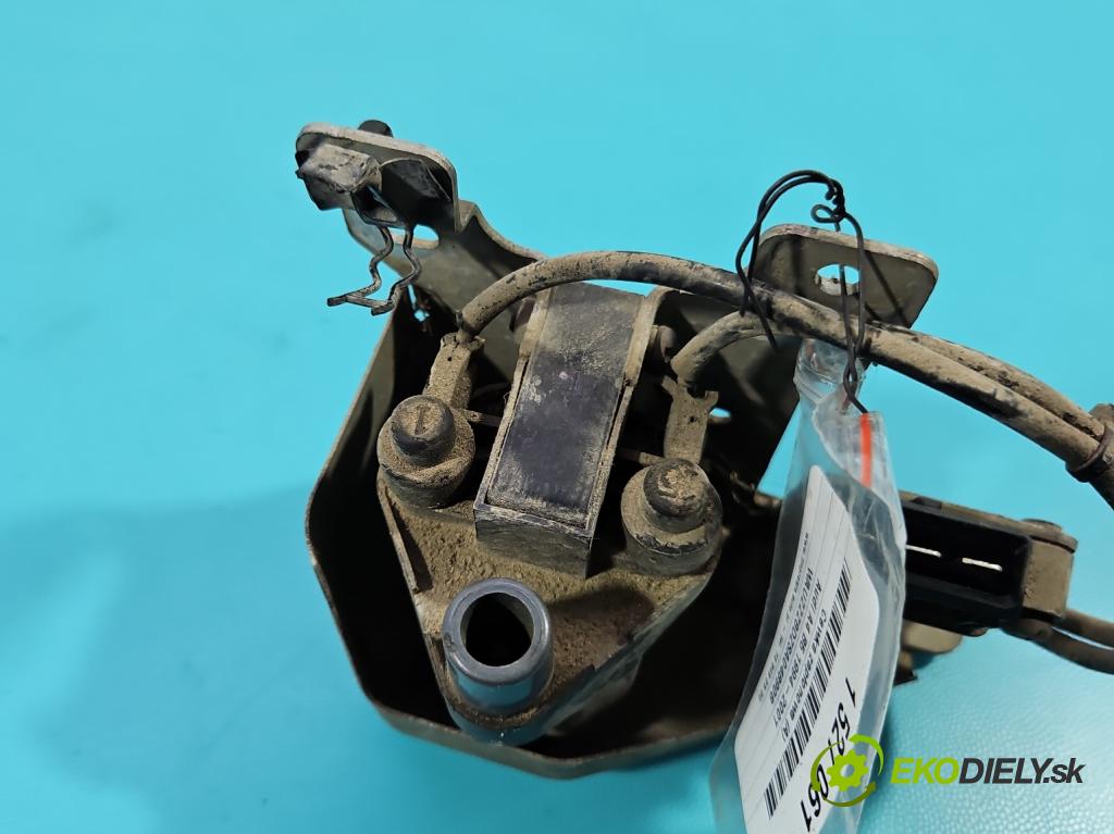 Audi A4 B5 1994-2001 1.6 8V 101 HP manual 74 kW 1595 cm3 4- cievka zapaľovacia  (Zapaľovacia cievka)