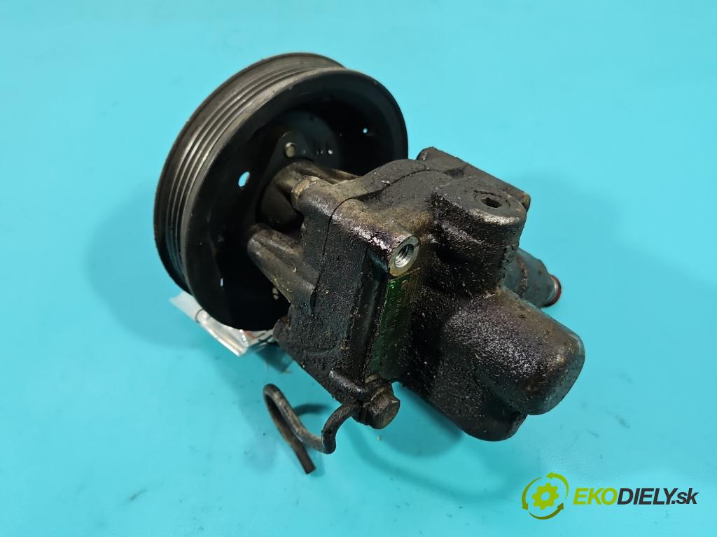 Audi A4 B5 1994-2001 1.6 8V 101 HP manual 74 kW 1595 cm3 4- čerpadlo posilovač 8D0145155L (Servočerpadlo)