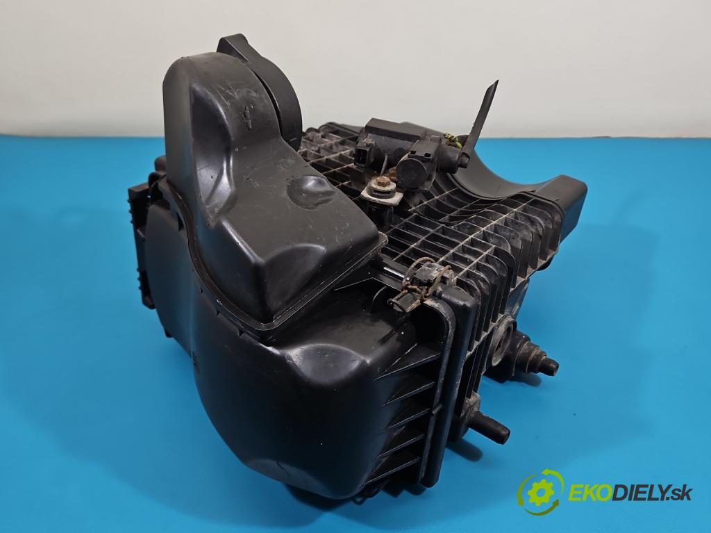 Alfa romeo Gt 1.9 jtd 937A5000 150 HP manual 110 kW 1910 cm3 3- obal filtra vzduchu 46794400 (Obal vzduchového filtra)