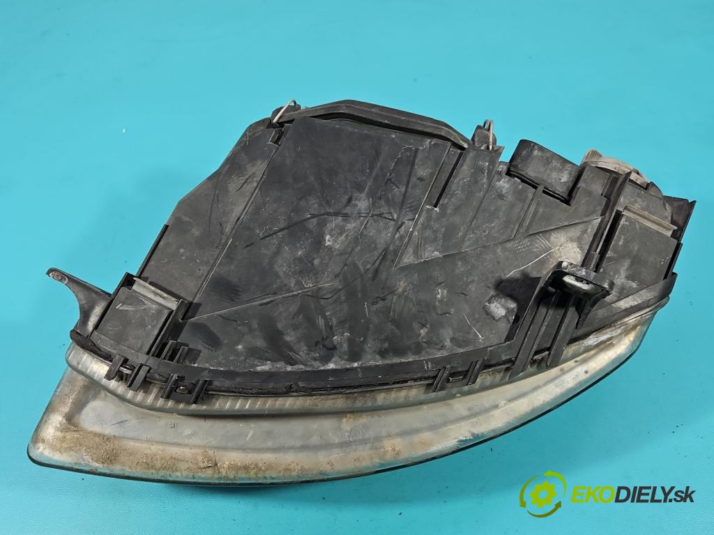 Alfa romeo Gt 1.9 jtd 937A5000 150 HP manual 110 kW 1910 cm3 3- Reflektor: pravý 60681583 (Svetlo predné pravé)