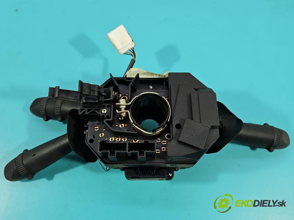 Alfa romeo Gt 1.9 jtd 937A5000 150 HP manual 110 kW 1910 cm3 3- prepínač komplex: 01560405780 (Prepínacie páčky pod volantom)