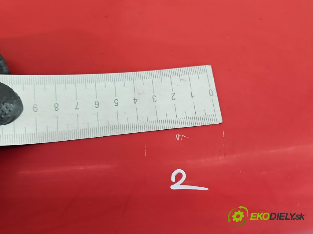 Opel Astra I 1991-2002 1.4 60 hp manual 44 kW 1389 cm3 4- zadní kufrové dveře  (Zadní kapota (kufr))