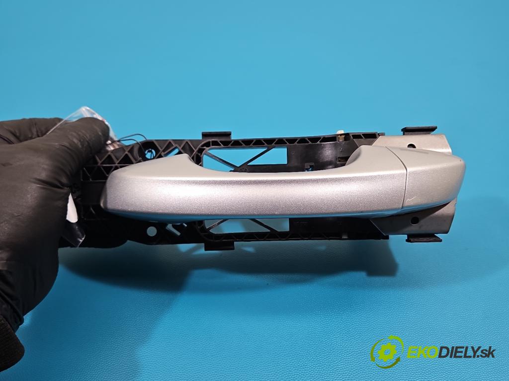 Skoda Octavia III 2013- 1.6 TDI 110 HP manual 81 kW 1598 cm3 5- rukoväť predné ľavé mimo: 5L0837885B (Kľučka dverí vonkajšia predná ľavá)