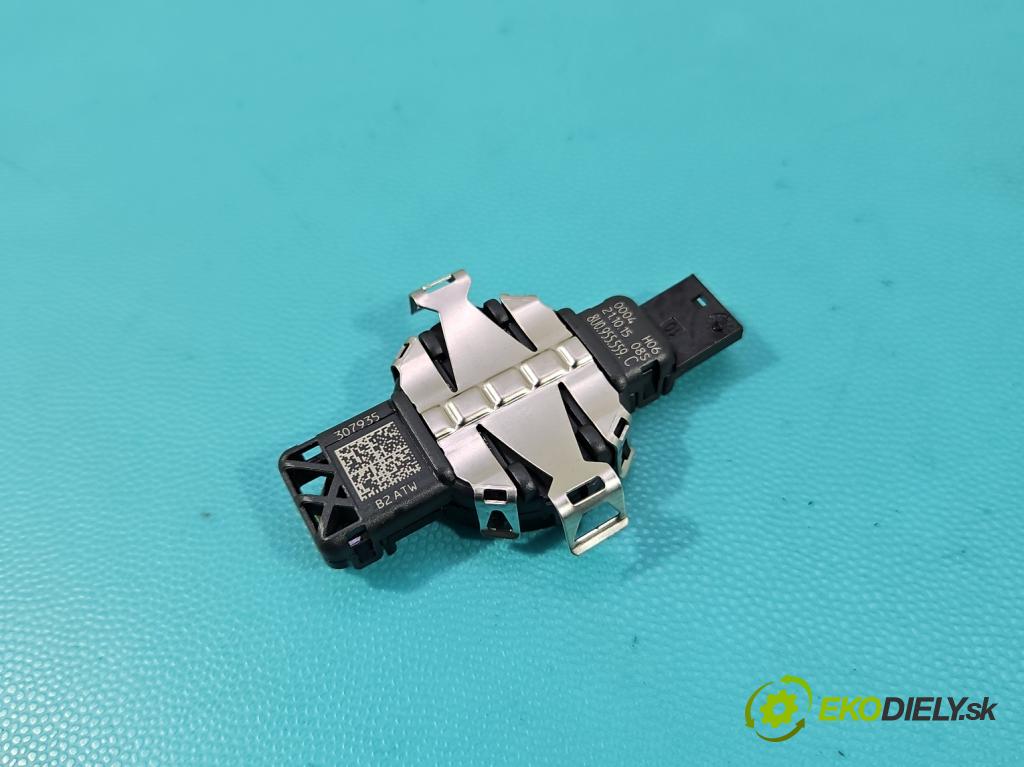 Skoda Octavia III 2013- 1.6 TDI 110 HP manual 81 kW 1598 cm3 5- snímač déšť: 8U0955559C (Snímač dažďa)