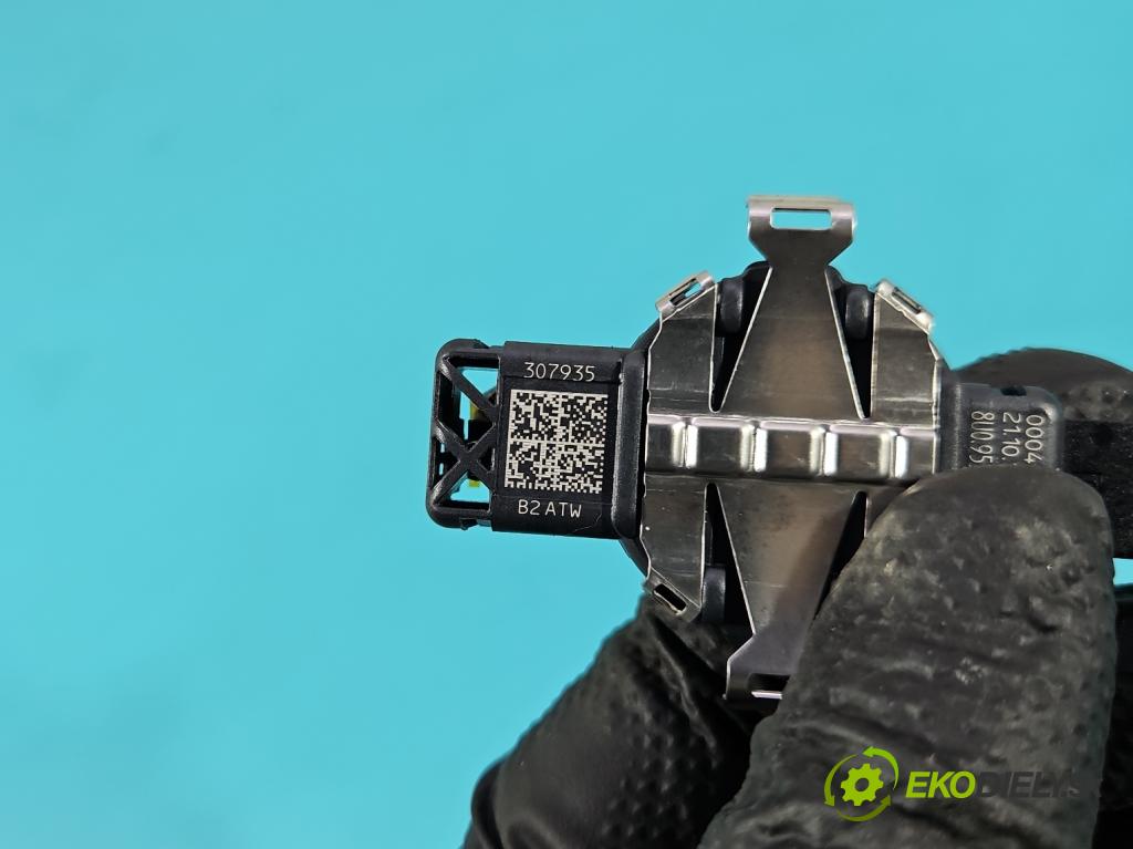 Skoda Octavia III 2013- 1.6 TDI 110 HP manual 81 kW 1598 cm3 5- snímač déšť: 8U0955559C (Snímač dažďa)