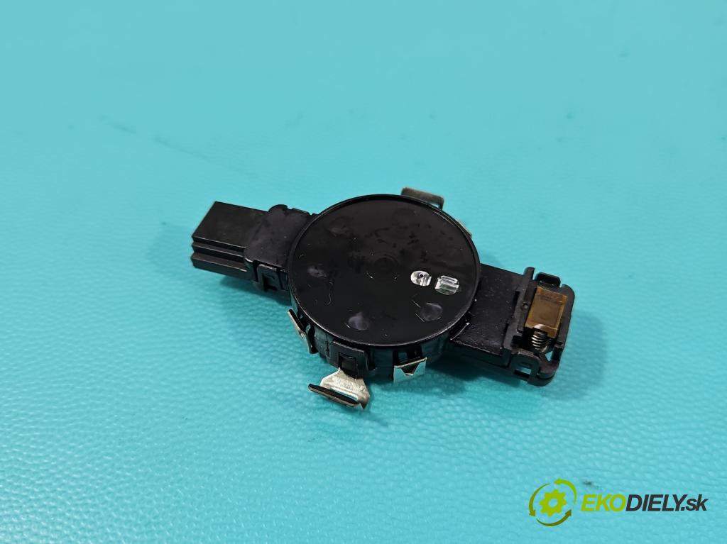 Skoda Octavia III 2013- 1.6 TDI 110 HP manual 81 kW 1598 cm3 5- snímač déšť: 8U0955559C (Snímač dažďa)