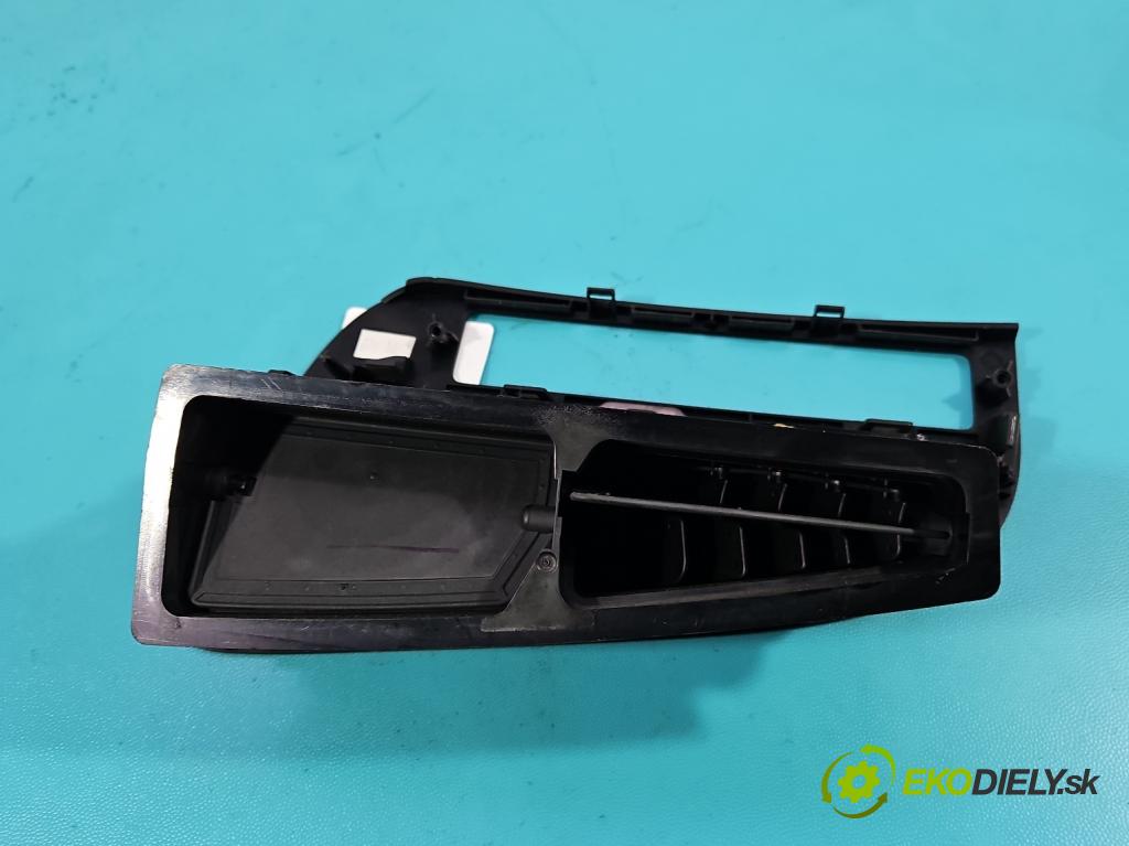 Peugeot 5008 I 2009-2017 2.0 HDI 150 hp manual 110 kW 1997 cm3 5- Mřížka: topení medián: 9686528077 (Mřížka topení)