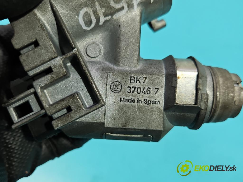 Vw Lupo 1.4 16V 75 HP manual 55 kW 1400 cm3 3- Spínačka 357905851F (Spínacia skrinka)