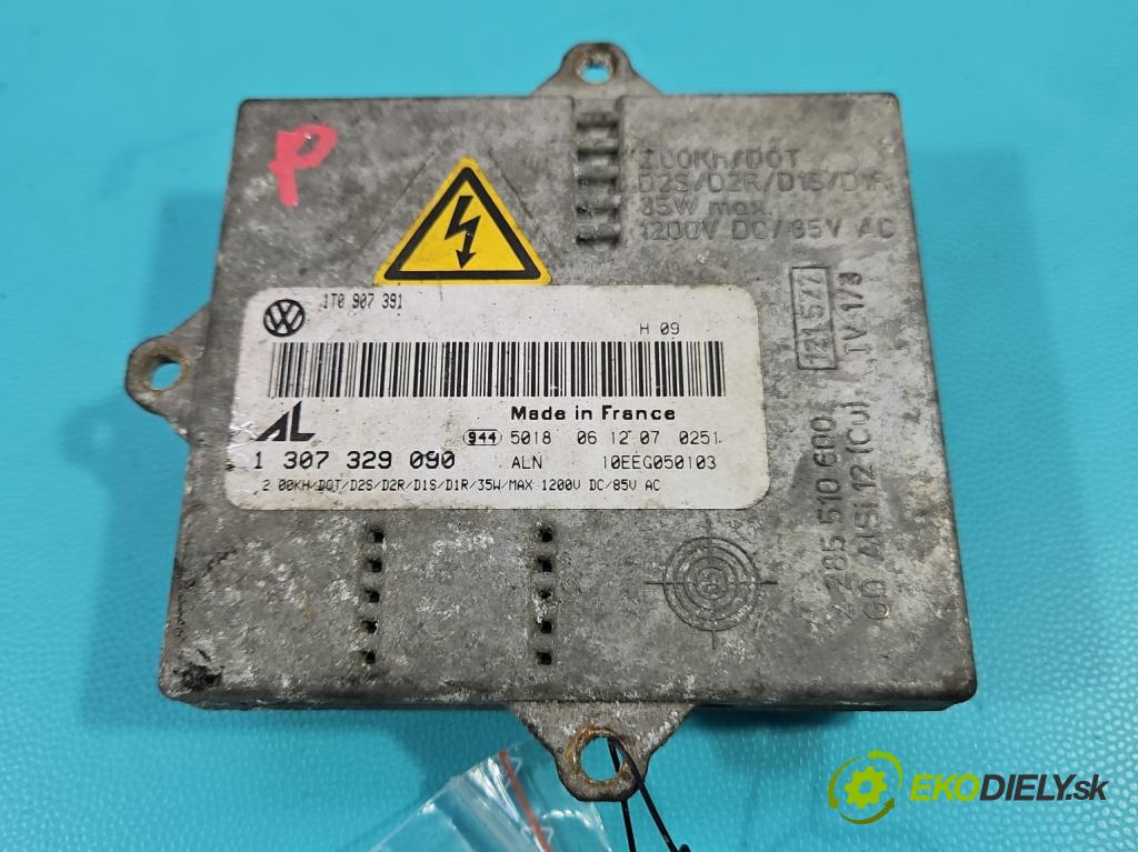 Vw Jetta V 2005-2010 2.0 tdi 140 HP manual 103 kW 1968 cm3 4- střídač: xenon 1307329090 (Riadiaca jednotka xenónu)