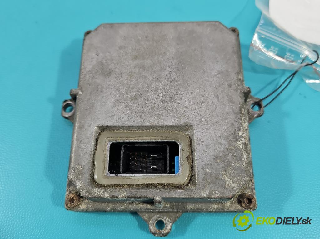 Vw Jetta V 2005-2010 2.0 tdi 140 HP manual 103 kW 1968 cm3 4- střídač: xenon 1307329090 (Riadiaca jednotka xenónu)