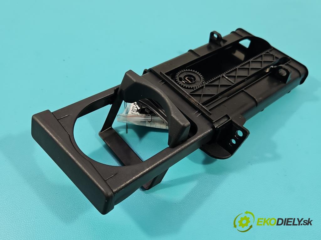 Toyota Auris I 2006-2013 1.4 VVT-I: 97KM manual 71 kW 1398 cm3 5- Rukojeť: na nápoje: 55620-02090 (Držiak (úchyt) na nápoje)