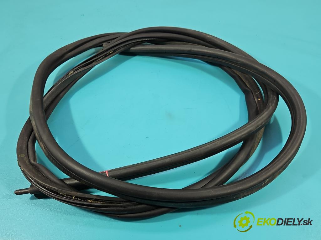 Dodge Journey 2.0 CRD 140 hp automatic 103 kW 1968 cm3 5- Těsnění: kufrových dveří 05076822