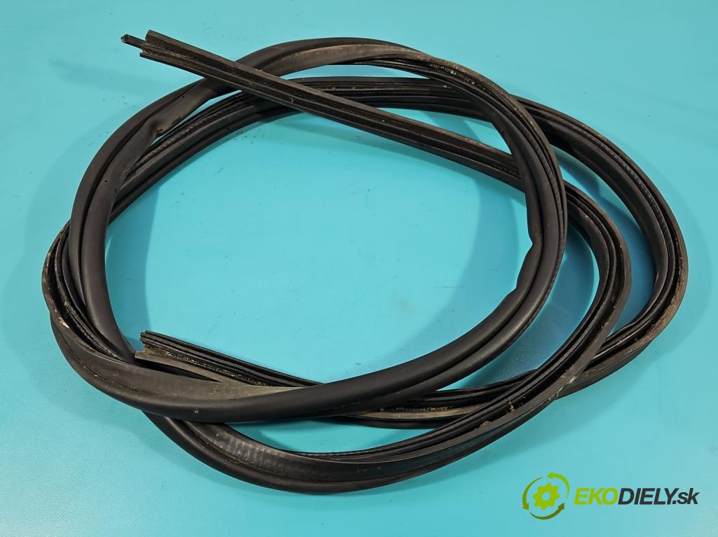 Dodge Journey 2.0 CRD 140 hp automatic 103 kW 1968 cm3 5- Těsnění: kufrových dveří 05076822