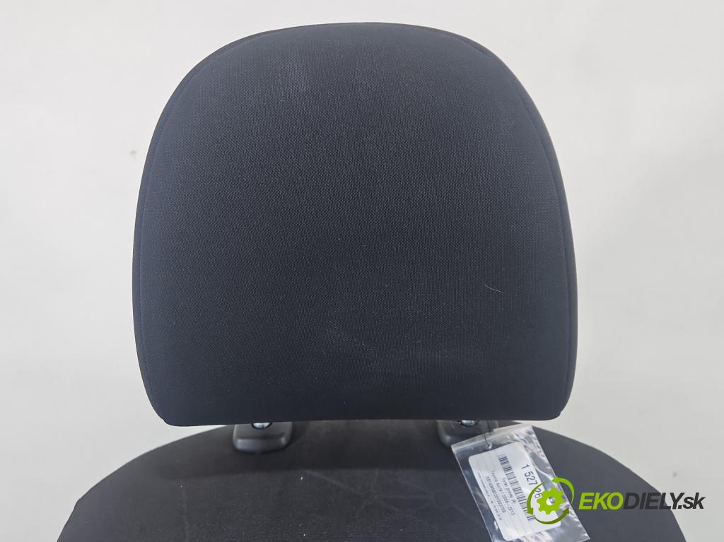 Toyota Auris I 2006-2013 1.4 VVT-I: 97KM manual 71 kW 1398 cm3 5- Sedačka pravý  (Sedadlo)