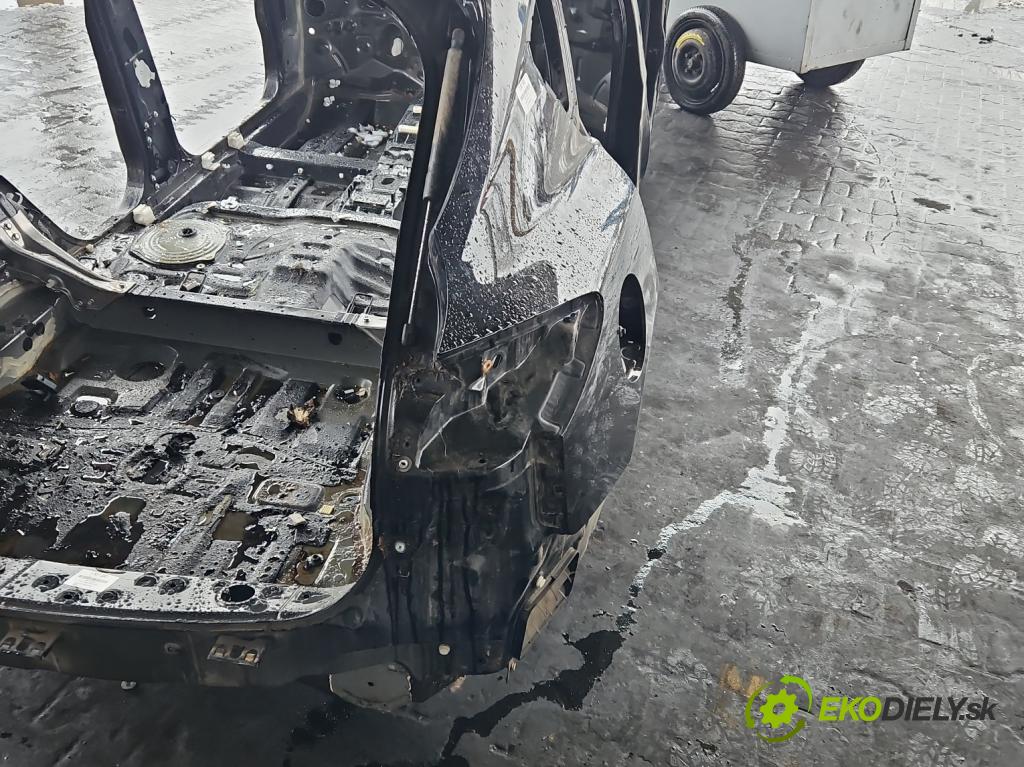 Infiniti QX50 2013-2015 3.7 V6 320KM automatic 235 kW 3696 cm3 5- blatník zadné pravý
