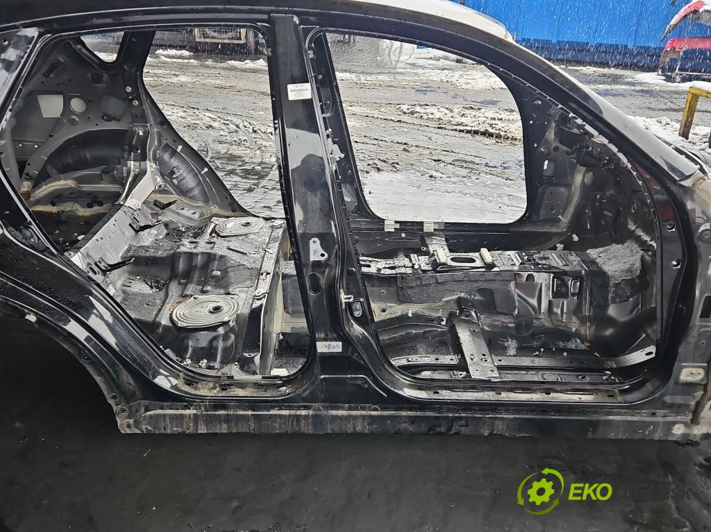 Infiniti QX50 2013-2015 3.7 V6 320KM automatic 235 kW 3696 cm3 5- práh pravý  (Karoserie ostatní)