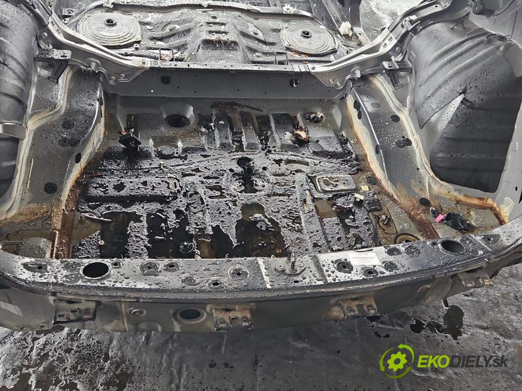 Infiniti QX50 2013-2015 3.7 V6 320KM automatic 235 kW 3696 cm3 5- pas zadní: 