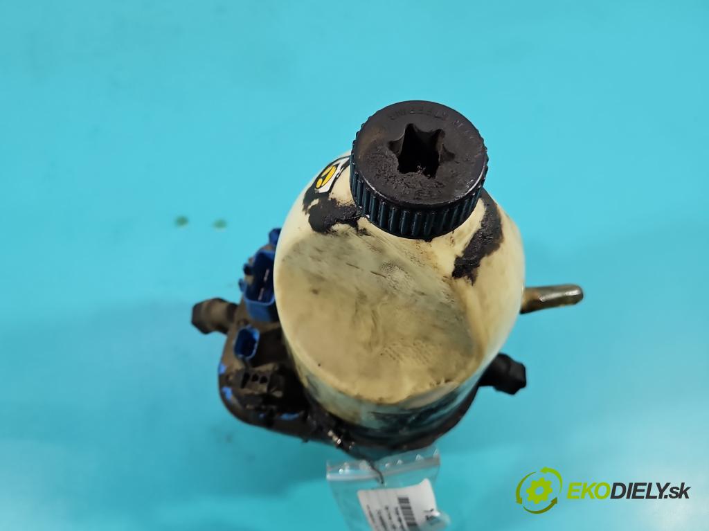 Fiat Croma II 2005-2010 1.9 jtd 150 hp manual 110 kW 1910 cm3 5- čerpadlo posilovač  (Servočerpadlo)