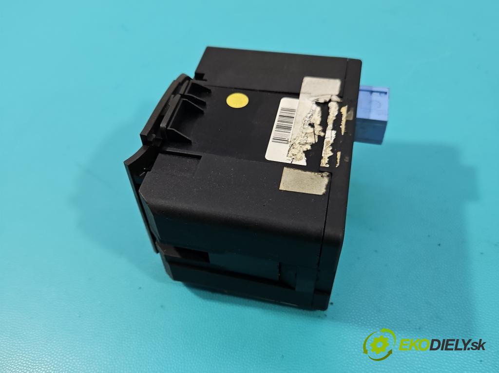 Fiat Croma II 2005-2010 1.9 jtd 150 HP manual 110 kW 1910 cm3 5- Spínačka  (Spínacia skrinka)