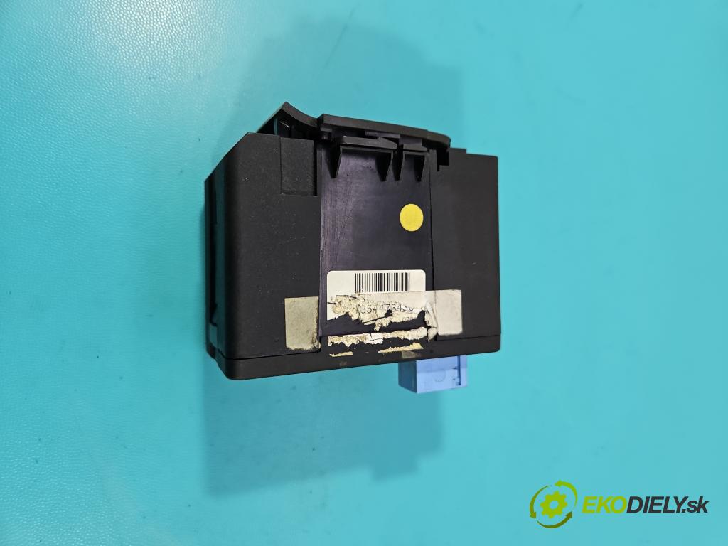 Fiat Croma II 2005-2010 1.9 jtd 150 HP manual 110 kW 1910 cm3 5- Spínačka  (Spínacia skrinka)