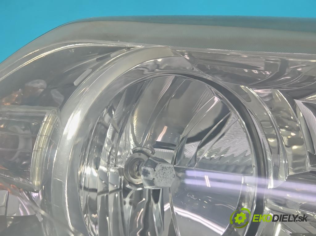 Fiat Croma II 2005-2010 1.9 jtd 150 HP manual 110 kW 1910 cm3 5- Reflektor: pravý  (Svetlo predné pravé)