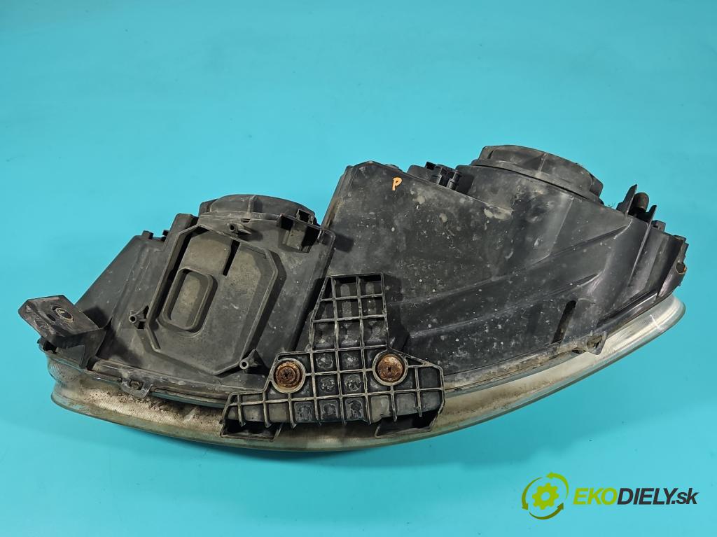 Fiat Croma II 2005-2010 1.9 jtd 150 HP manual 110 kW 1910 cm3 5- Reflektor: pravý  (Svetlo predné pravé)