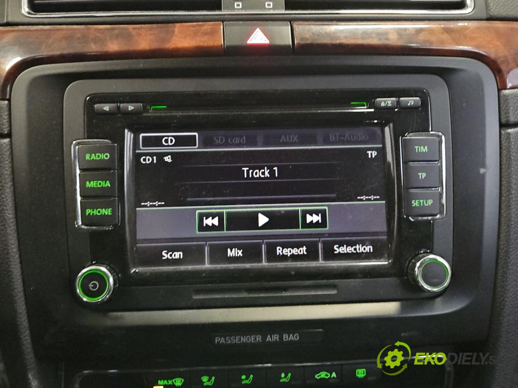 Skoda Superb II 2008-2015 2.0 TDI 170 HP automatic 125 kW 1968 cm3 5- Radio originál 3T0035156B