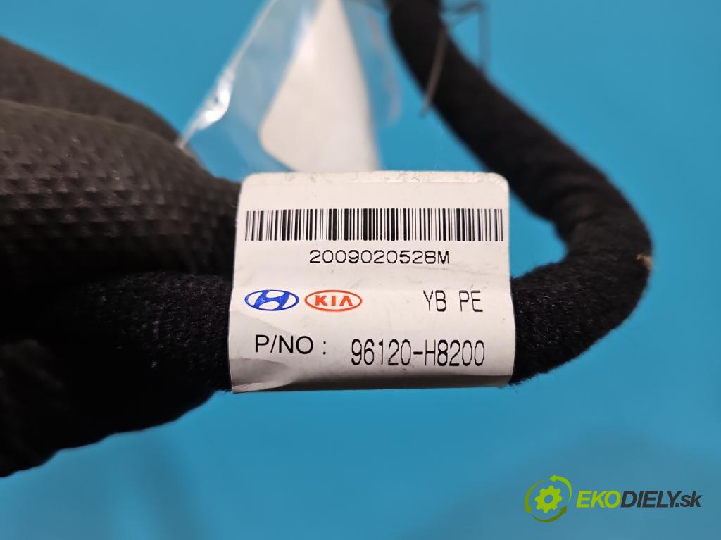 Kia Rio IV 2016-2023 1.2 16V 84KM manual 61.8 kW 1197 cm3 5- zásuvka USB 96120-H8200