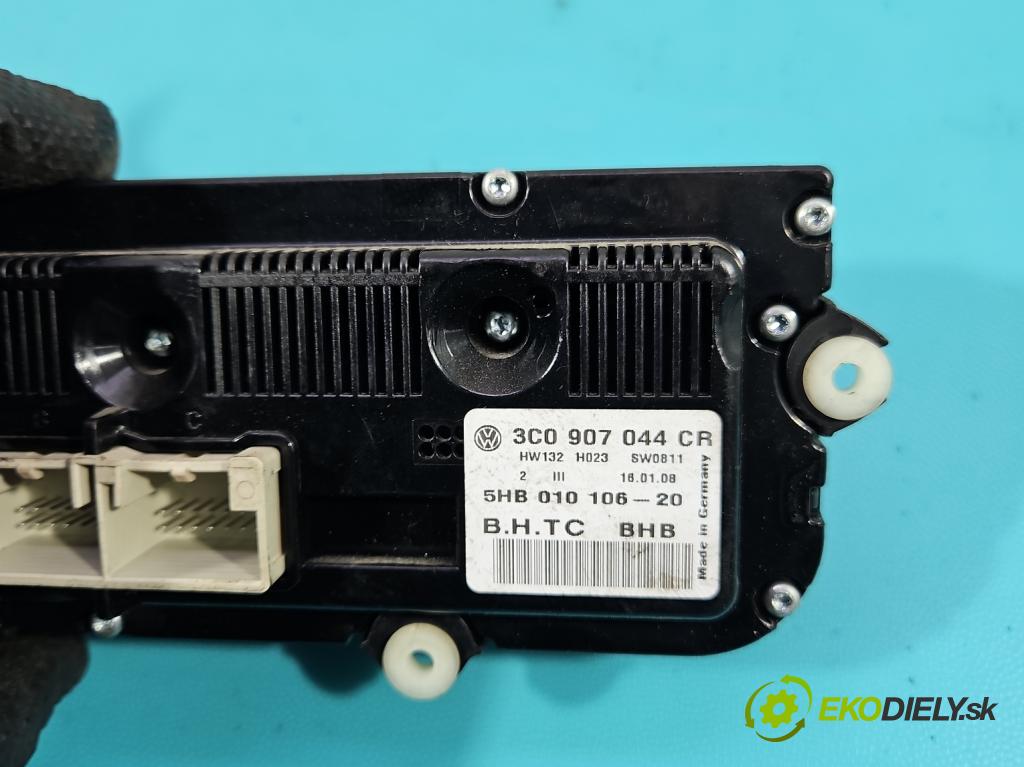 Vw Passat B6 2005-2010 1.9 TDI 105 HP manual 77 kW 1896 cm3 4- panel kúrenia 3C0907044CR